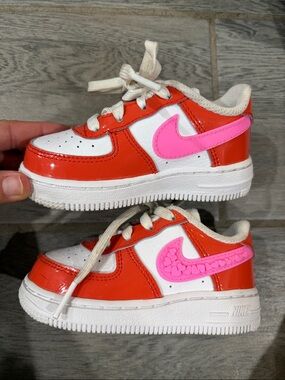 Nike Kids White Sneakers with Red and Pink Heart Details
